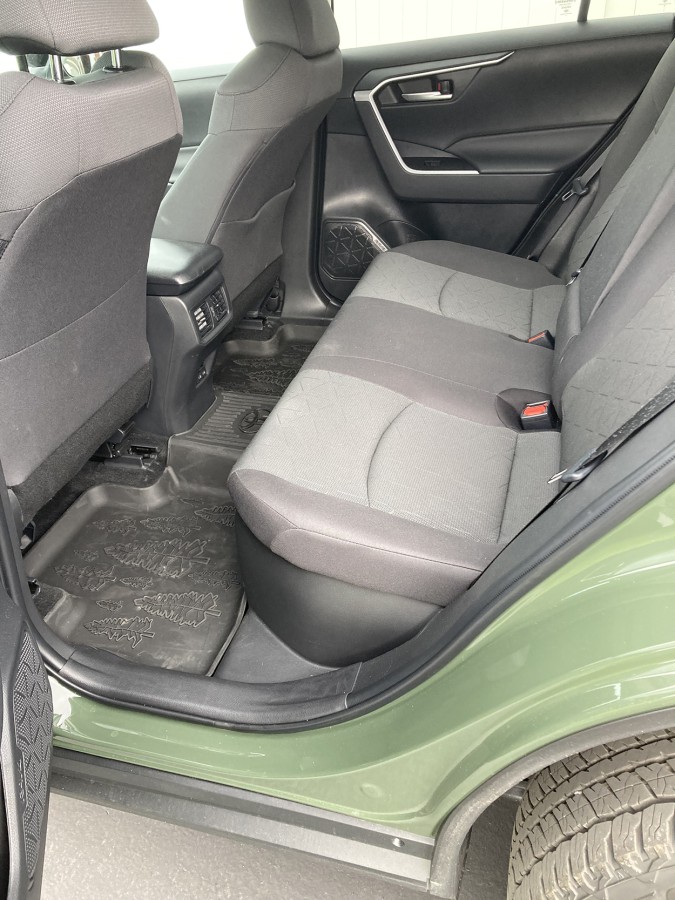 Rav4W-24-Rseats