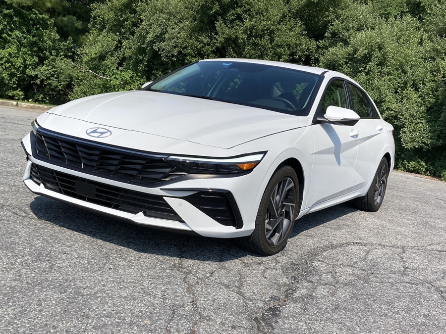Hyundai's 2024 Elantra HEV Hybrid offers excellent fuel economy, has top safety scores along with unbeatable warranties