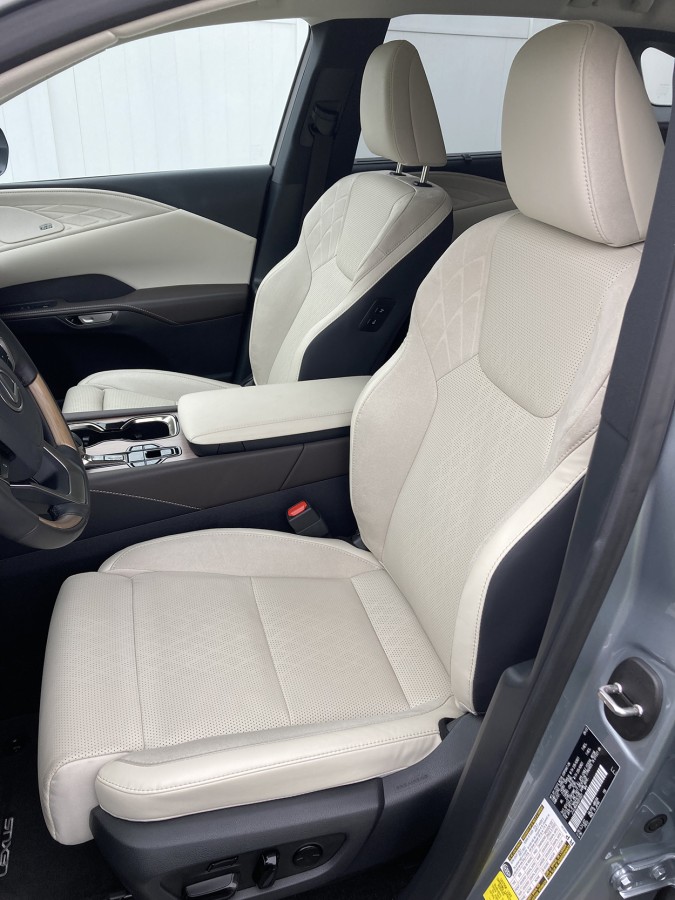 RX450h-25-Fseats