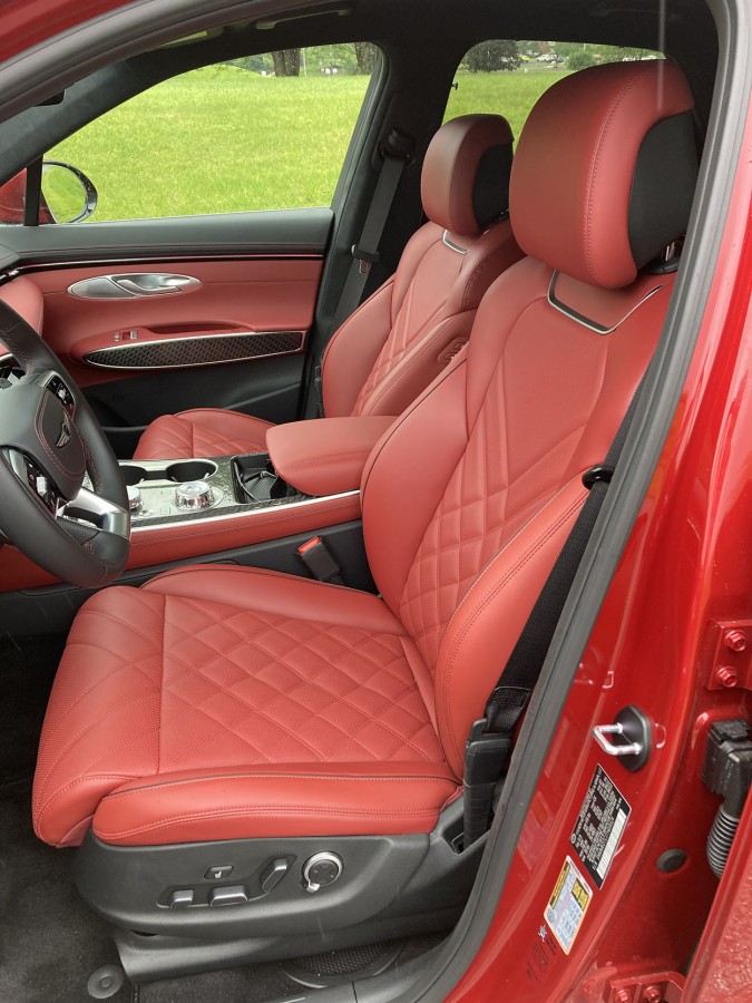 GV70-26-Fseats