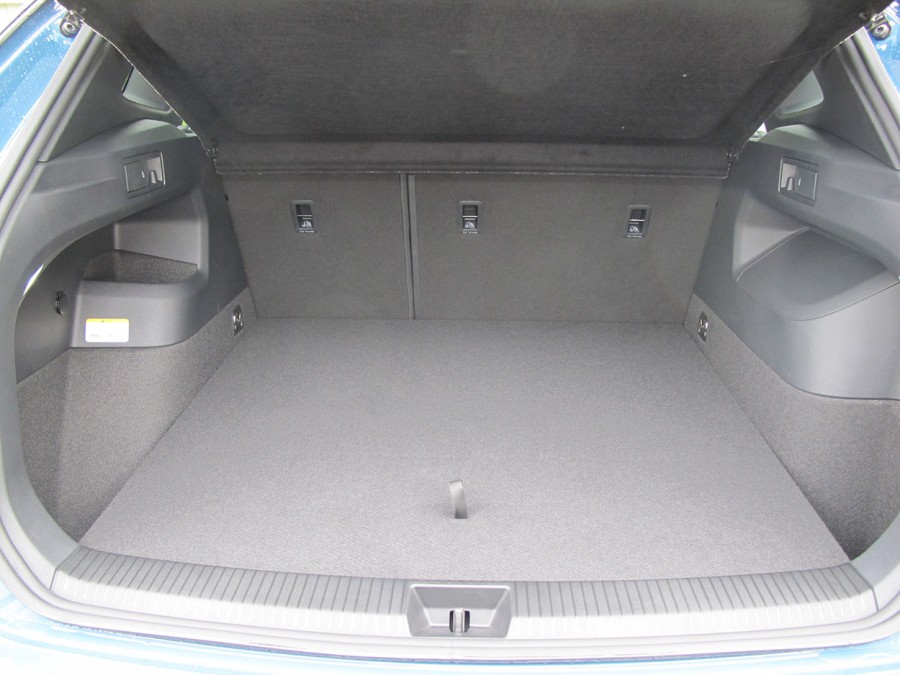 Tiguan25-Cargo