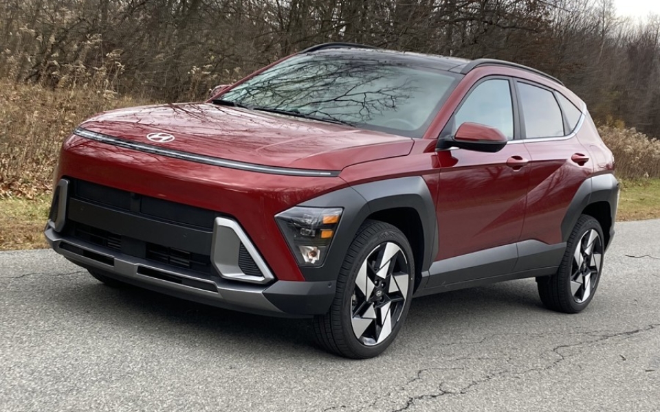 Hyundai's 2026 Kona AWD SUV offers the latest in technology, excellent economy all at an attractive price 2 Kona26-Fatn